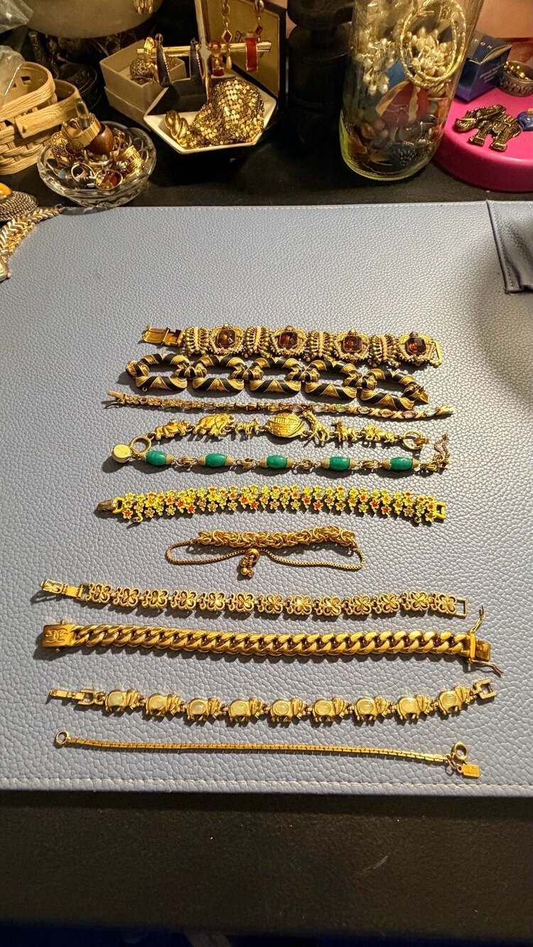 Vintage  Bracelet Lot